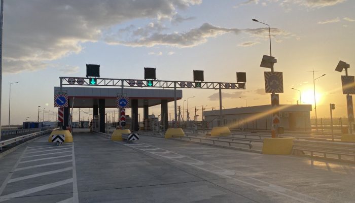 photo5233651043450074412